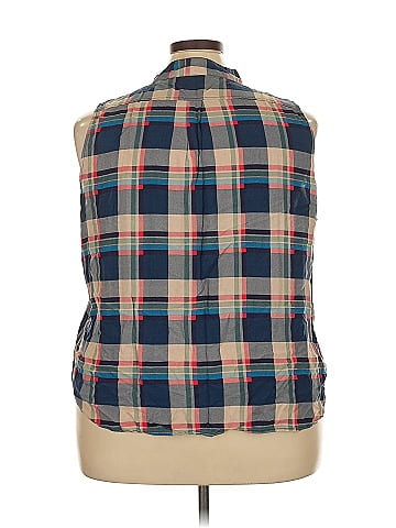 Fun2Fun Sleeveless Button-Down Shirt (view 2)