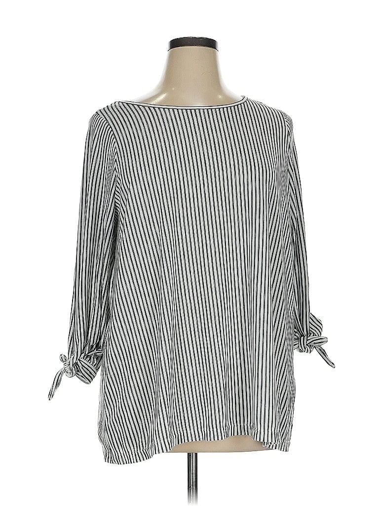 Pre-owned Max Studio 3/4 Sleeve T-shirt In Silver