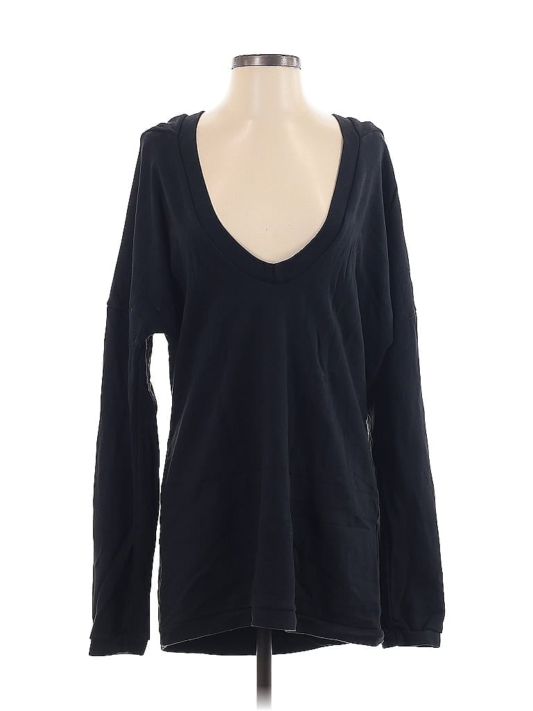 Pre-owned Lovers & Friends Pullover Sweater In Black