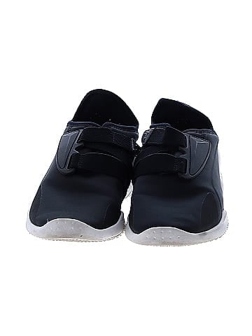 Puma Sneakers (view 2)