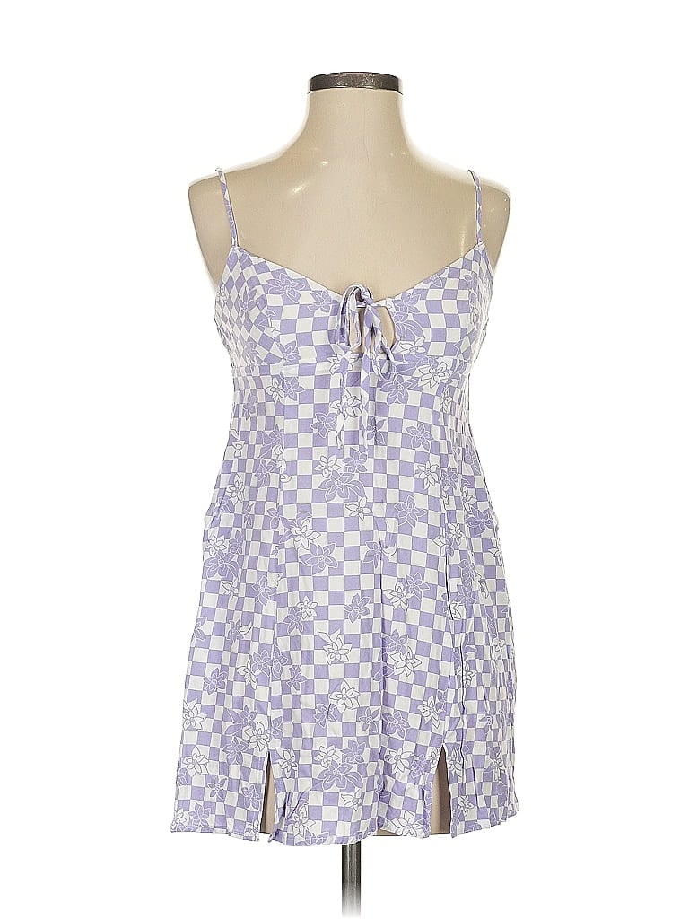 Click to view more detailed imagery on our partner's website Pre-owned Wild Fable Casual Dress In Purple