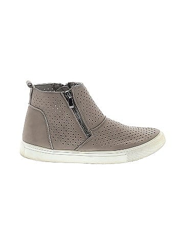 Pierre Dumas Sneakers (view 1)