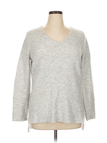 Liz Claiborne Pullover Sweater (view 1)