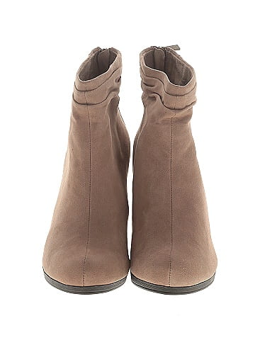 Bella Vita Ankle Boots (view 2)