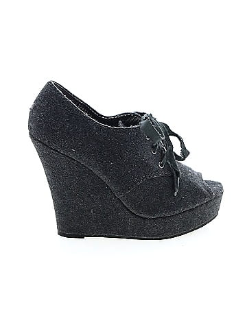 bc Wedges (view 1)