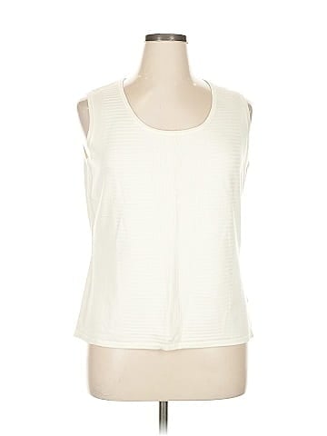Wendy Williams Sleeveless T-Shirt (view 1)