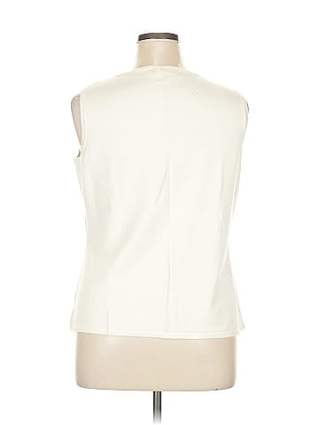 Wendy Williams Sleeveless T-Shirt (view 2)