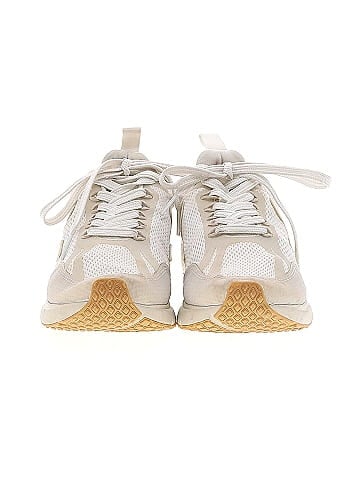 VEJA Sneakers (view 2)