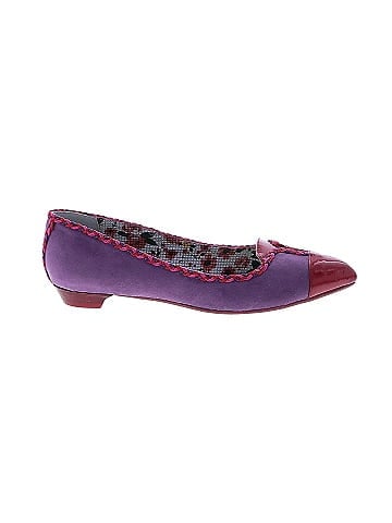 Poetic License Flats (view 1)