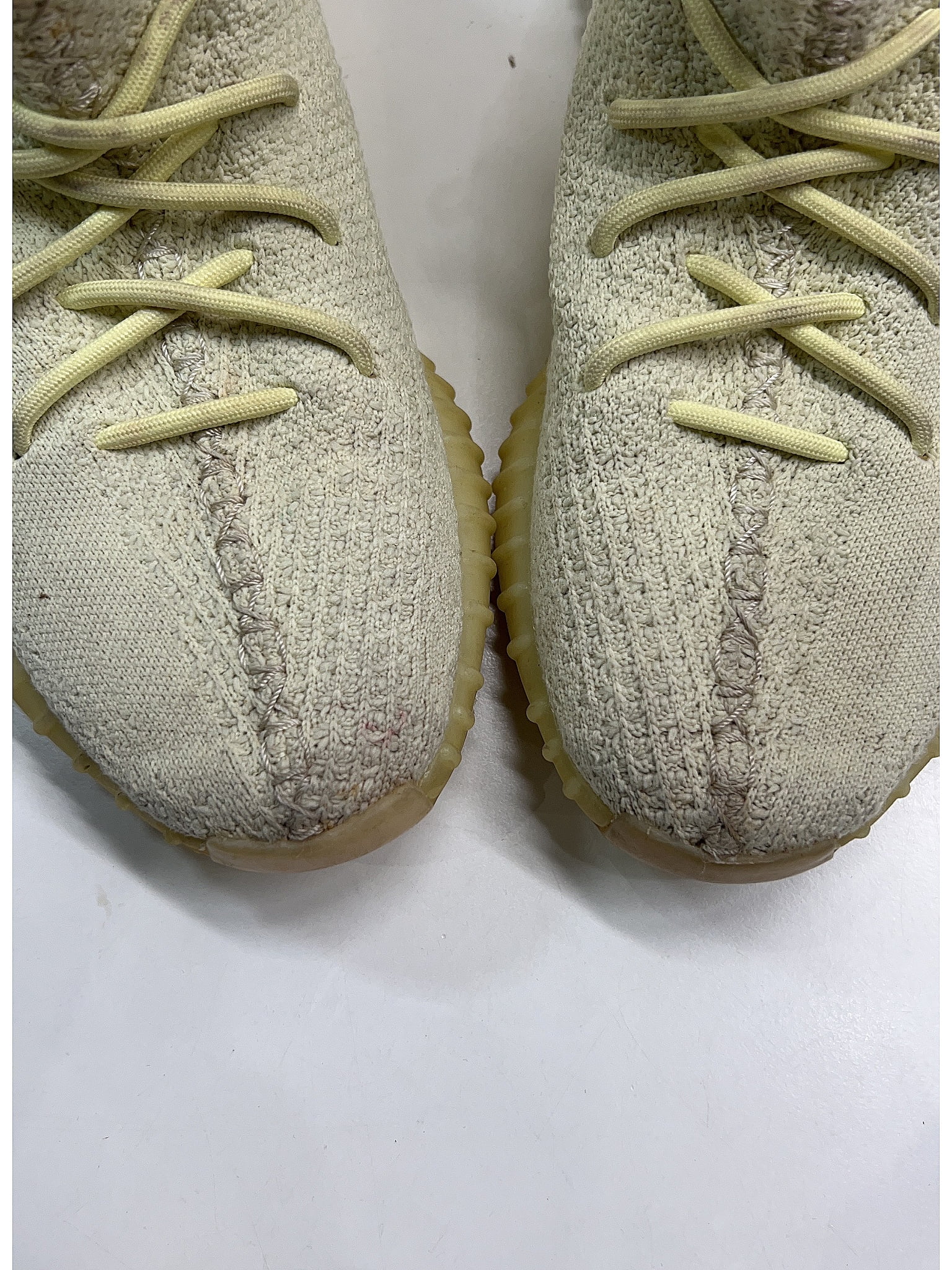 yeezy boost 350 v2 butter f36980