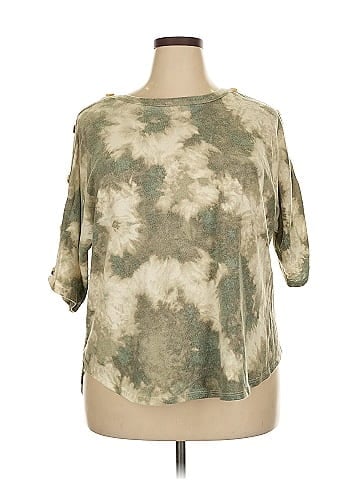 Kim & Cami 3/4 Sleeve T-Shirt (view 1)