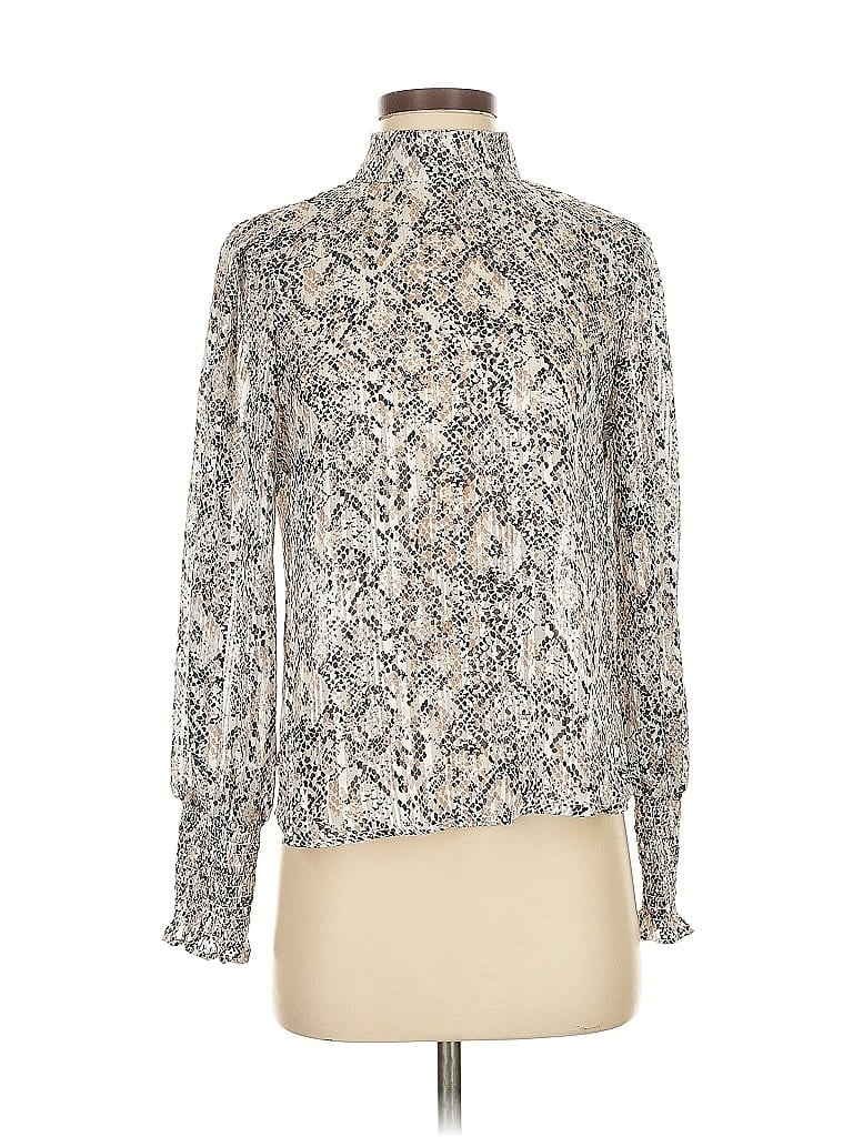 Click to view more detailed imagery on our partner's website Pre-owned Aqua Long Sleeve Blouse In Silver