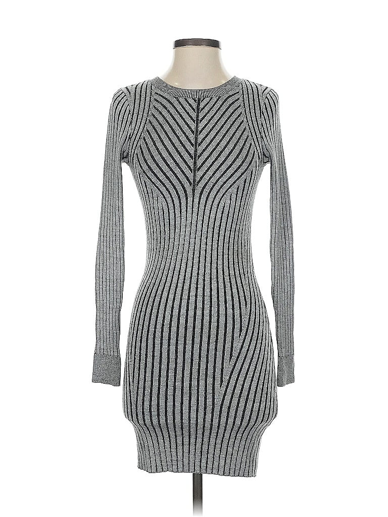 EXPRESS Pre-owned Casual Dress In Gray