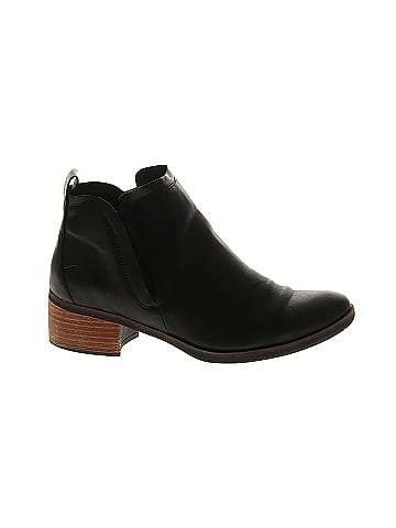 Korks Ankle Boots (view 1)