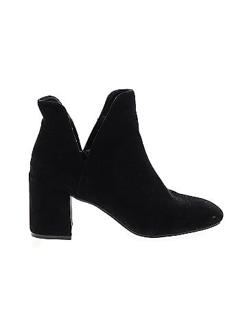 Journee Collection Ankle Boots (view 1)