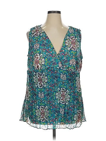 Bisou Bisou Sleeveless Blouse (view 1)