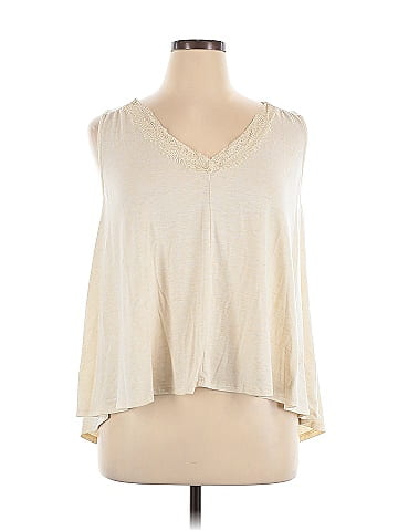 Thyme and Honey Sleeveless Blouse (view 1)