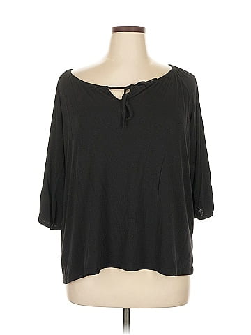 Lyssé 3/4 Sleeve Top (view 1)