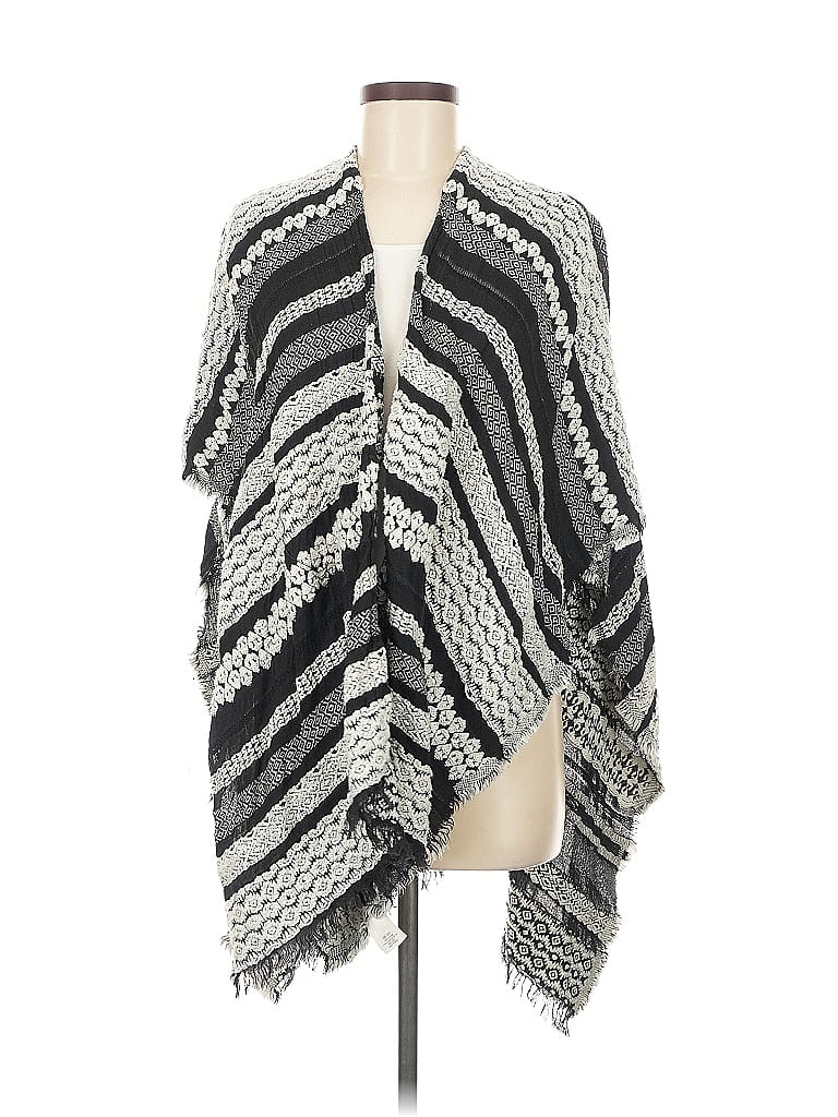 Pre-owned Francesca's Wrap In Black