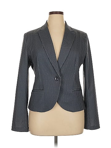 Amanda + Chelsea Blazer (view 1)