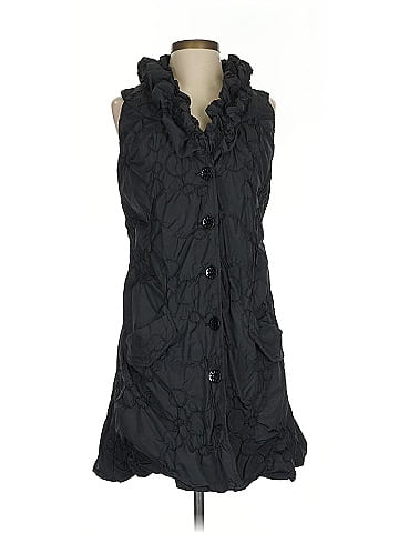Samuel Dong Vest (view 1)