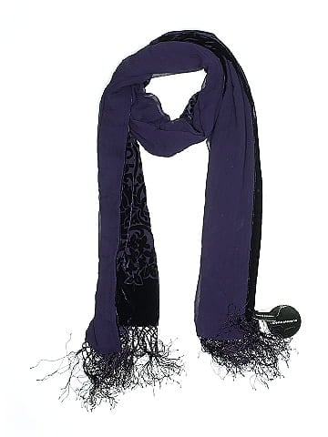 Valerie Stevens Scarf (view 1)