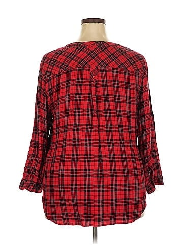Khakis & Co 3/4 Sleeve Button-Down Shirt (view 2)