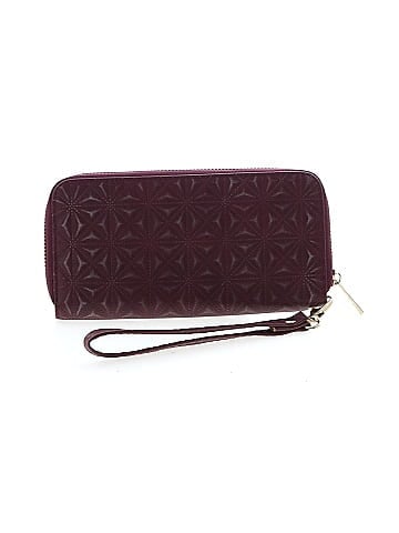 Unbranded Wristlet (view 1)