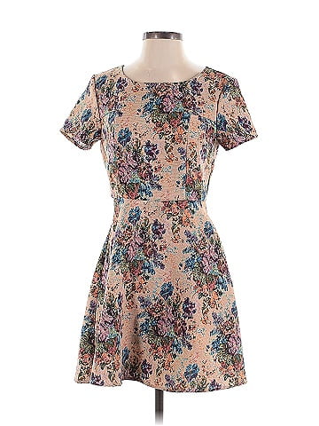Collective Concepts Casual Dress (view 1)