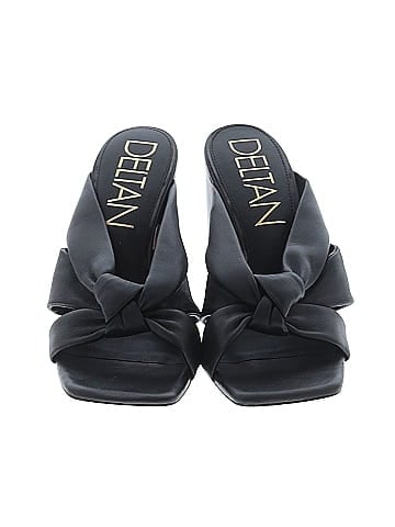 Deltan Heels (view 2)