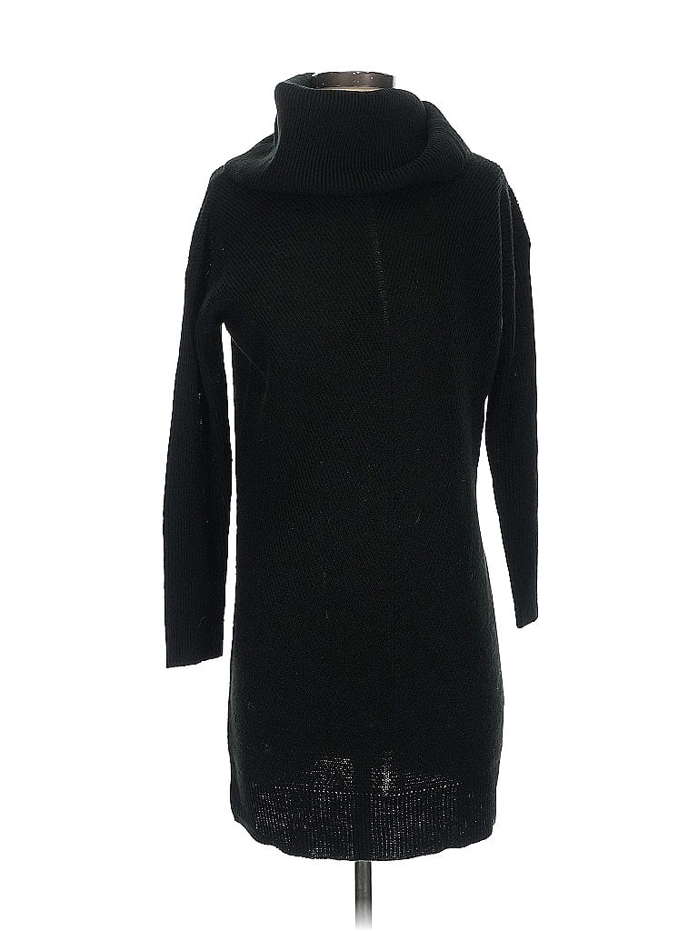 Click to view more detailed imagery on our partner's website Pre-owned Lulus Casual Dress In Black