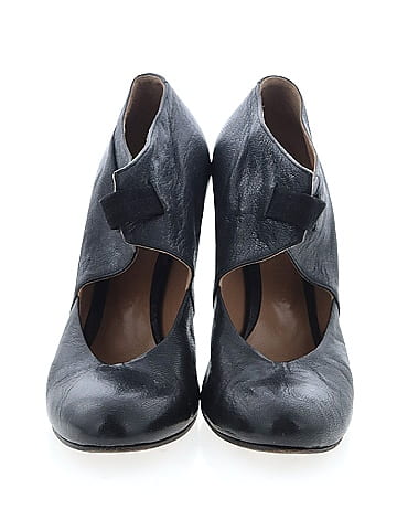 Chloé Vintage Leather Heels (view 2)