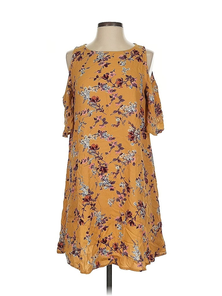 Pre-owned Xhilaration Casual Dress In Yellow