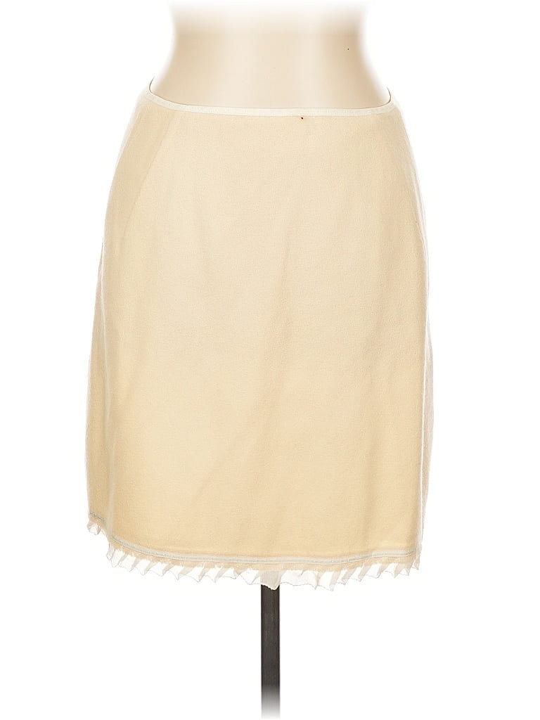 Click to view more detailed imagery on our partner's website Pre-owned Elie Tahari Formal Skirt In White