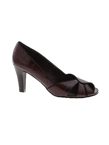 Etienne Aigner Heels (view 1)