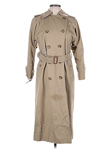 Burberry Trenchcoat (view 1)