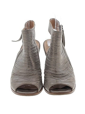 Paul Green Heels (view 2)