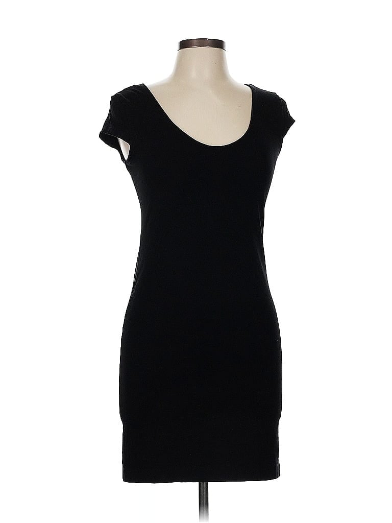 Pre-owned H&m Casual Dress In Black
