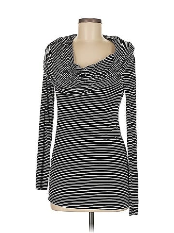 A Pea in the Pod Long Sleeve Turtleneck (view 1)