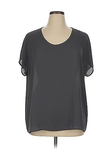 Everleigh Short Sleeve Blouse (view 1)