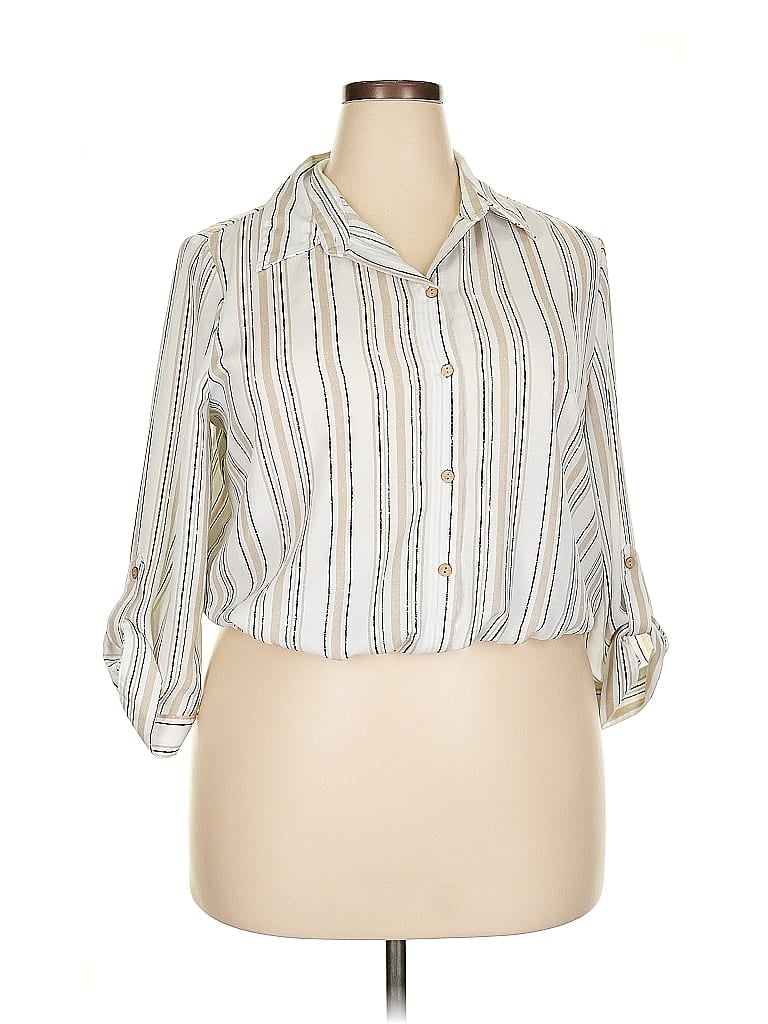 Click to view more detailed imagery on our partner's website Pre-owned By & By 3/4 Sleeve Blouse In White