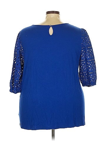 Liz & Me 3/4 Sleeve Top (view 2)