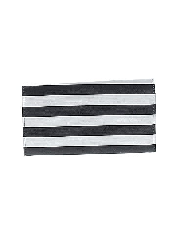 Kut from the Kloth Wallet (view 2)