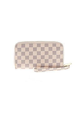 Unbranded Wristlet (view 1)