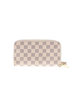 Unbranded Wristlet (view 2)