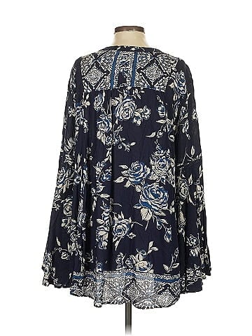 Nostalgia Long Sleeve Blouse (view 2)