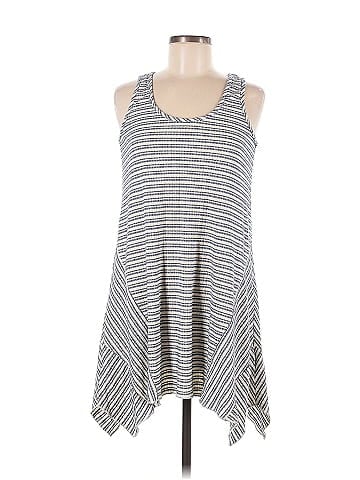 City Triangles Sleeveless Top (view 1)