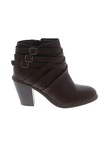 Journee Collection Ankle Boots (view 1)