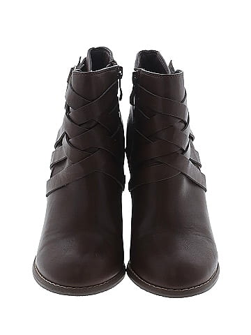 Journee Collection Ankle Boots (view 2)