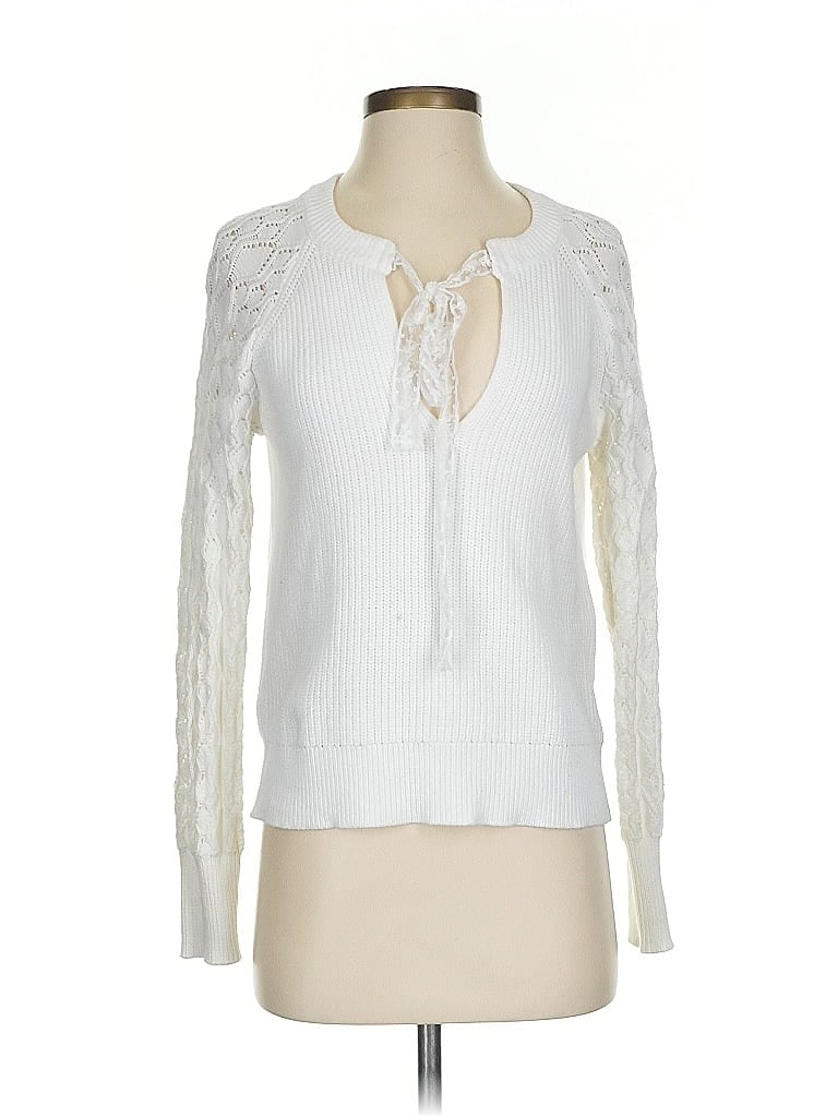 Click to view more detailed imagery on our partner's website Pre-owned Heartloom Pullover Sweater In White